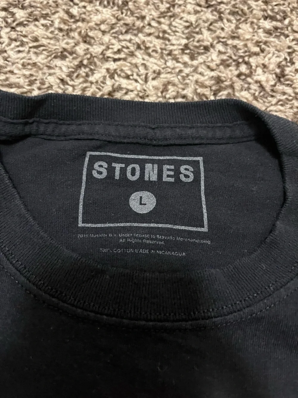 Rolling Stones 2019 Tour Shirt - Picture 2 of 4